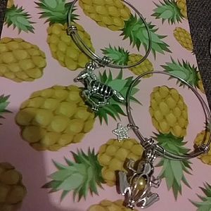 Adjustable Stainless steel bangles horse & frog